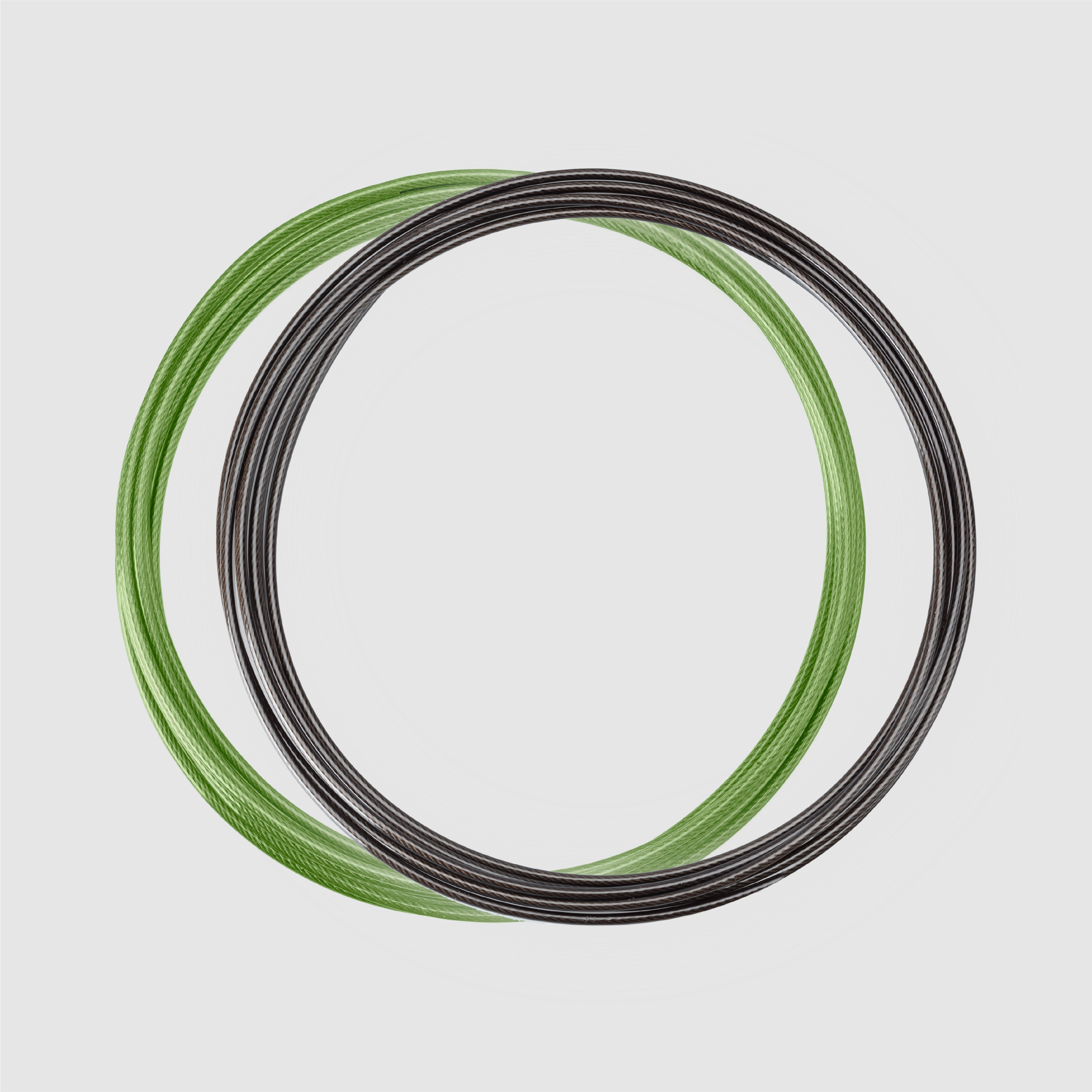 Twee verwisselbare kabels uit de ZEUZ Springtouw Set lichtgroen – geschikt voor verschillende ondergronden