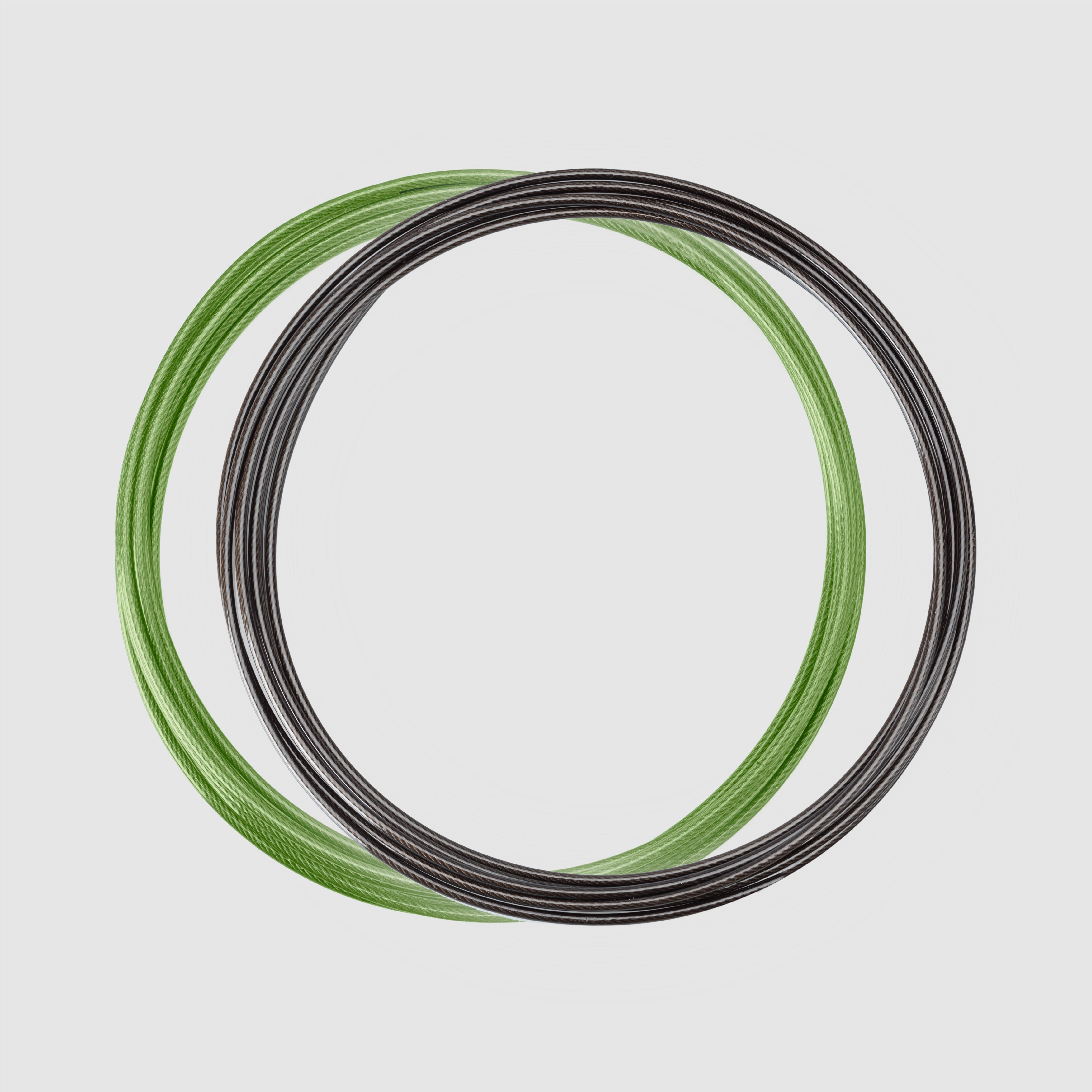 Twee verwisselbare kabels in verschillende kleuren – onderdeel van de ZEUZ SR-2 Springtouw set lichtgroen