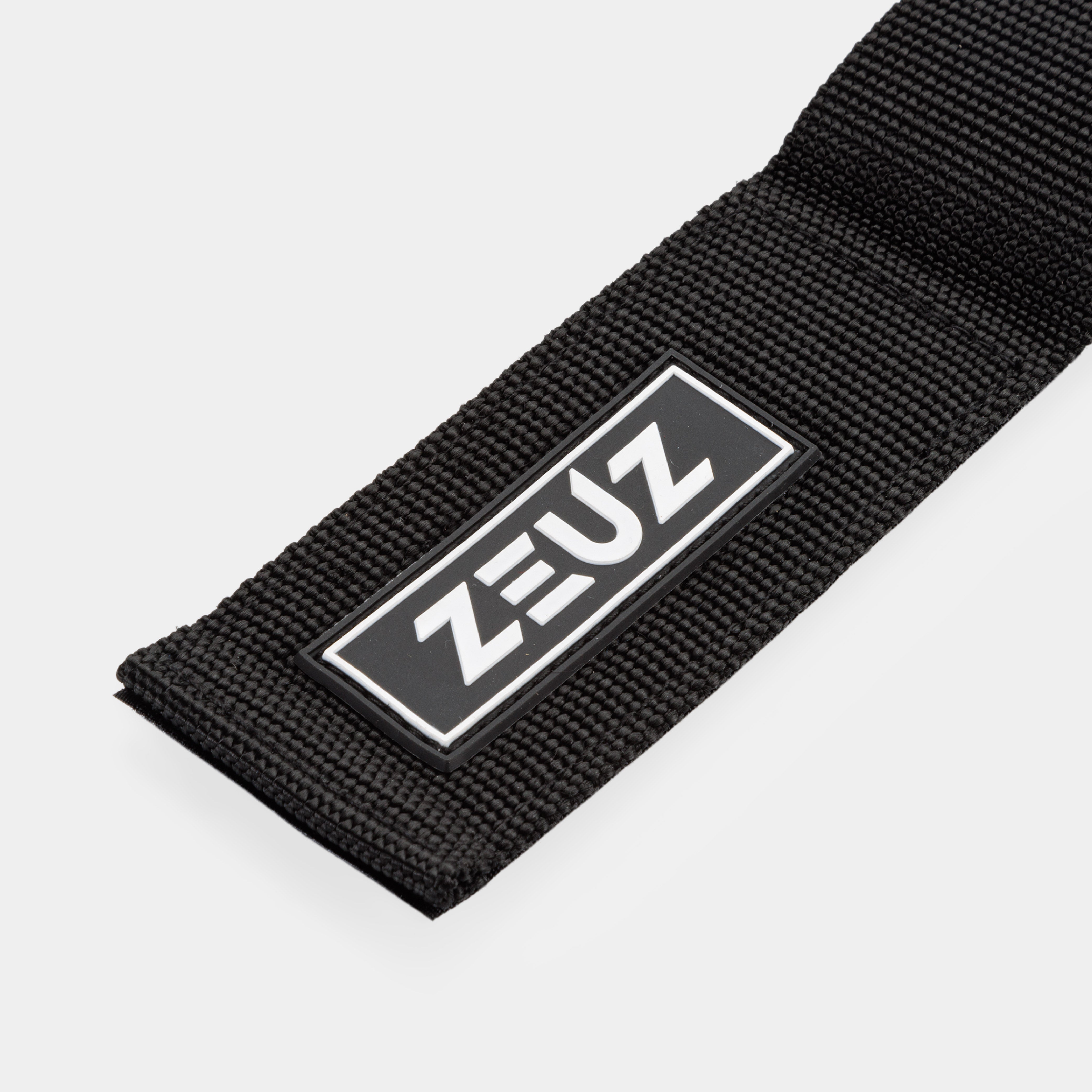 Detail van het ZEUZ-logo op de Ankle Straps zwart – rubber label
