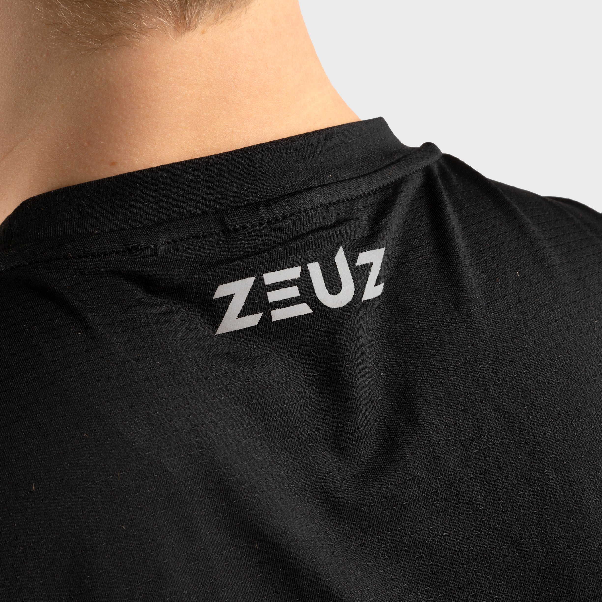 #Kleur_Zwart