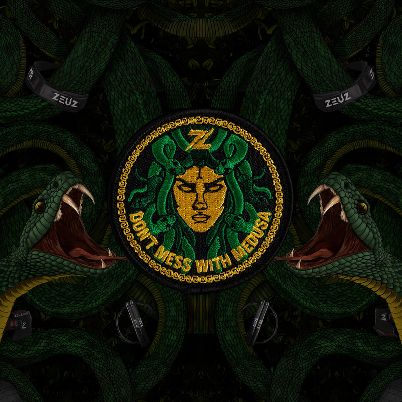 ZEUZ Non scherzare con la toppa Medusa
